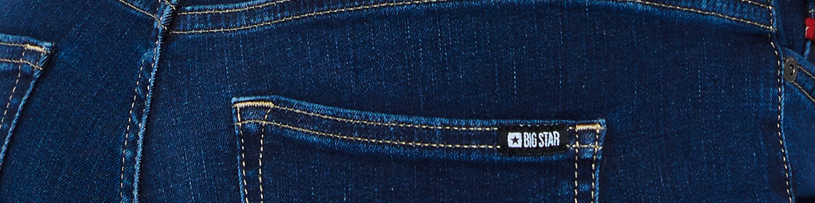 Kobiece jeansy do biura- tak czy nie?