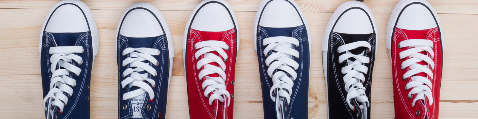 Idealne buty do jeansów damskich - czy takie istnieją