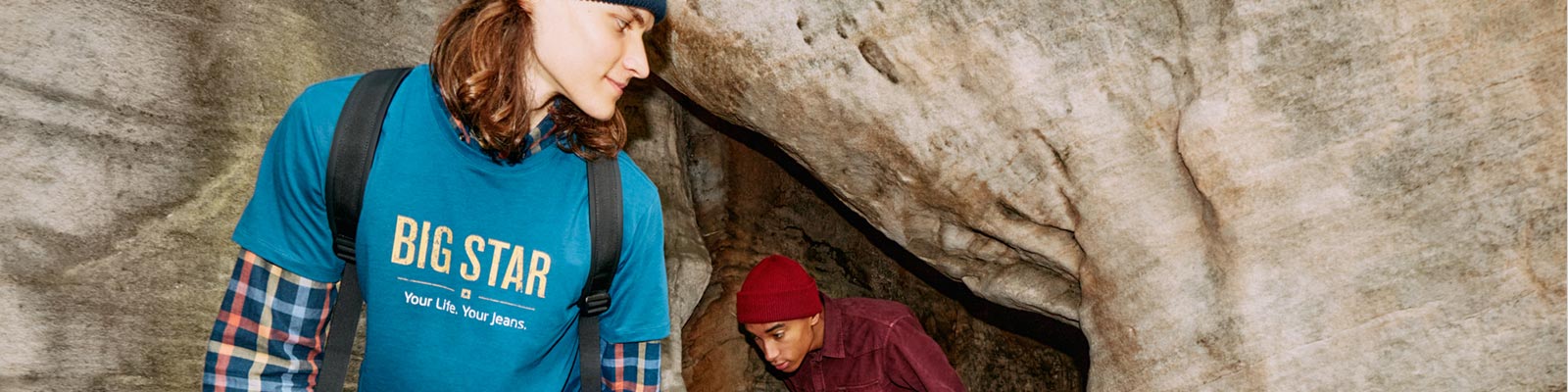 Przewodnik po koszulach męskich. Jakie modele powinny znaleźć się w szafie każdego faceta?