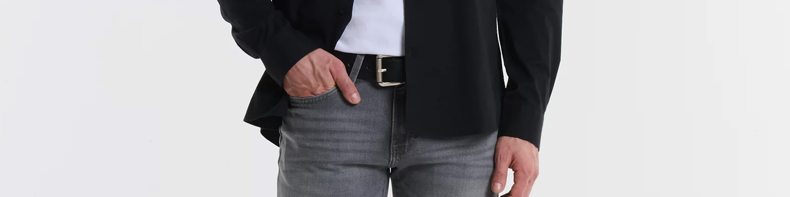 Jak i kiedy nosić czarną koszulę? Poradnik dla niego