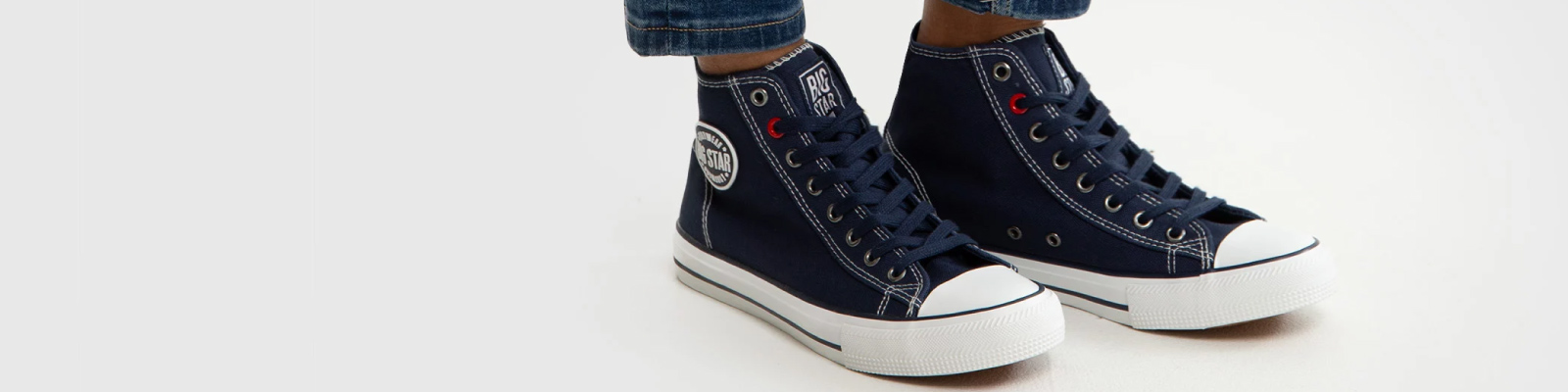 Czym się różnią sneakersy od adidasów i trampek?