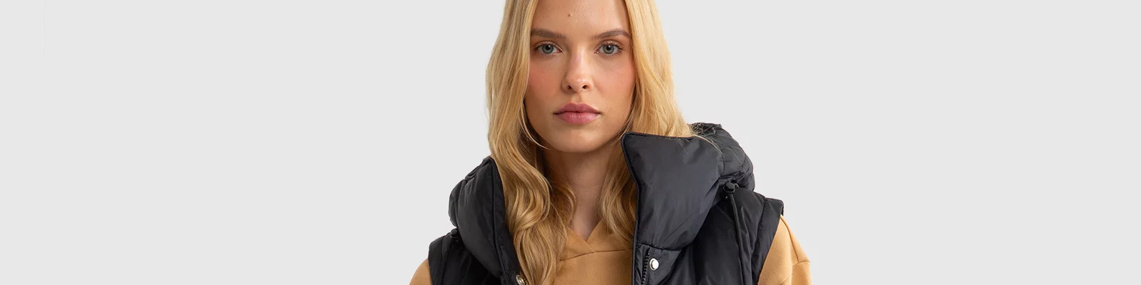 Dlaczego warto mieć kamizelkę w swojej garderobie? 5 powodów, dla których musisz ją mieć