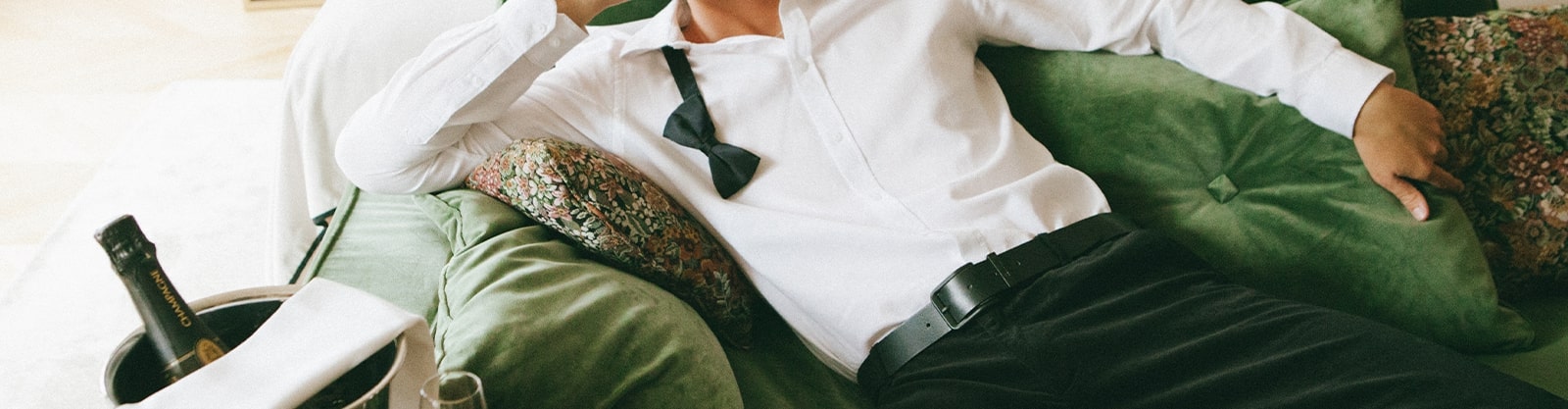 Jak wyprasować ubranie bez żelazka? Poznaj sprawdzone sposoby!