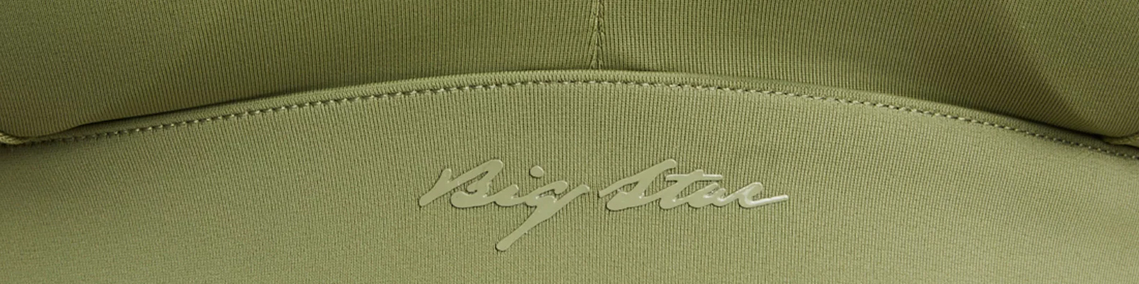 Modne stroje kąpielowe 2025 - kolory, fasony i wzory