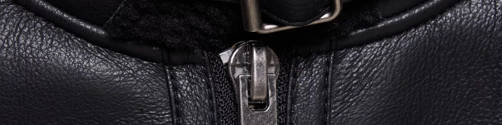 Jak prasować skórę, żeby jej nie zniszczyć? Praktyczny poradnik