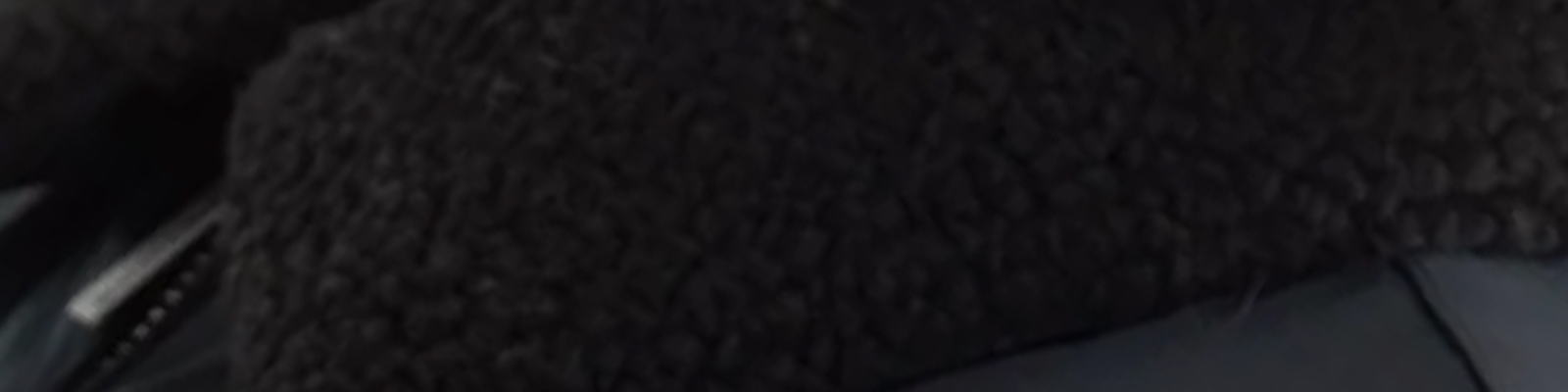 Do czego nosić męską bomberkę?