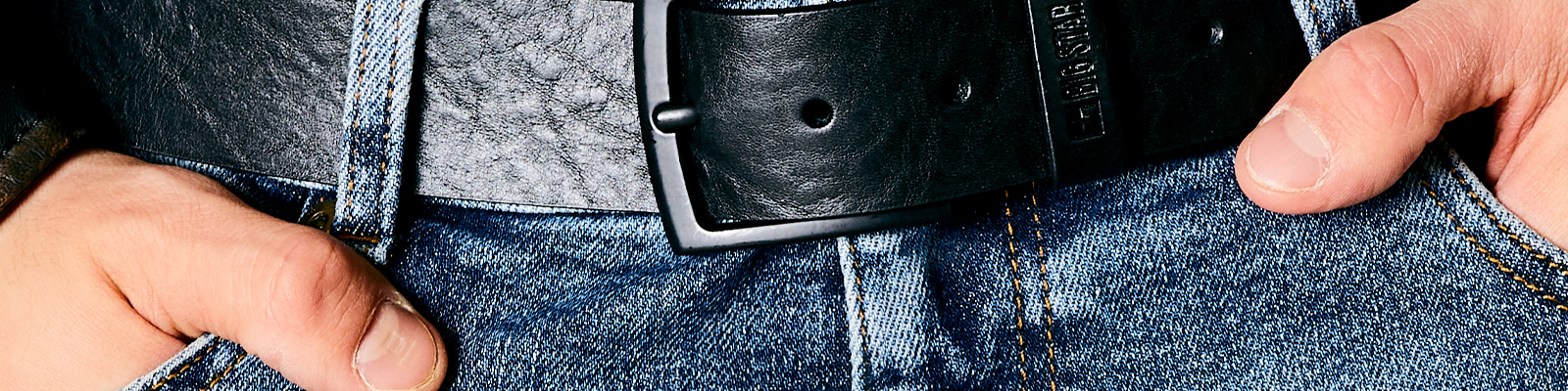 Moda wraca! Poznaj jeansy w stylu lat 70, które wracają do łask